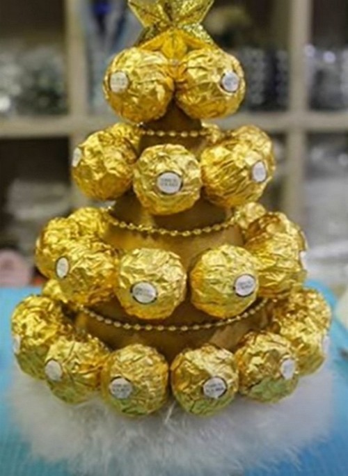 Елочка из конфет Ferrero Rocher